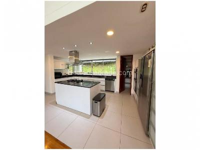 Casa de 5 alcobas en venta en Alto Del Escobero, Envigado, 495 m² · foto 4 de 20