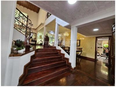 Casa de 5 alcobas en venta en El Poblado, Medellín, 400 m² · foto 7 de 20