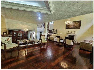 Casa de 5 alcobas en venta en El Poblado, Medellín, 400 m² · foto 9 de 20