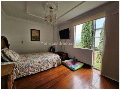 Casa de 5 alcobas en venta en El Poblado, Medellín, 400 m² · foto 15 de 20