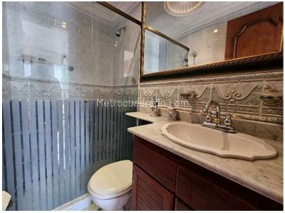 Casa de 5 alcobas en venta en El Poblado, Medellín, 400 m² · foto 16 de 20