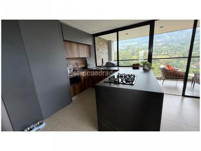 Apartamento de 3 alcobas en venta en Loma De Las Brujas, Envigado, 167 m² · foto 2 de 19