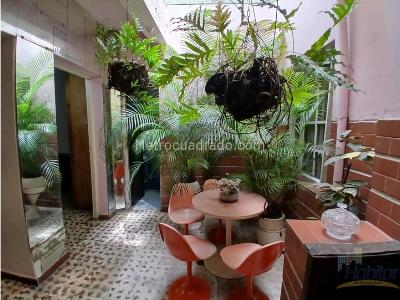 Casa de 5 alcobas en venta en Boston, Medellín, 215 m² · foto 12 de 20