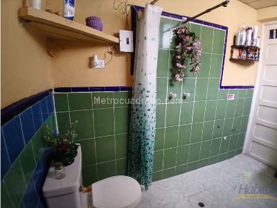 Casa de 5 alcobas en venta en Boston, Medellín, 212 m² · foto 10 de 20