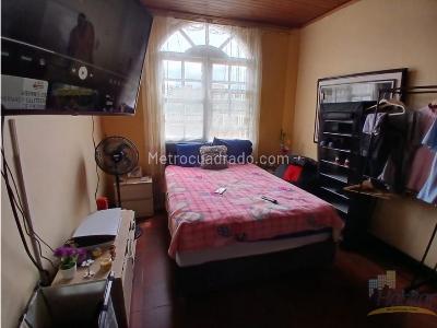 Casa de 5 alcobas en venta en Boston, Medellín, 212 m² · foto 17 de 20