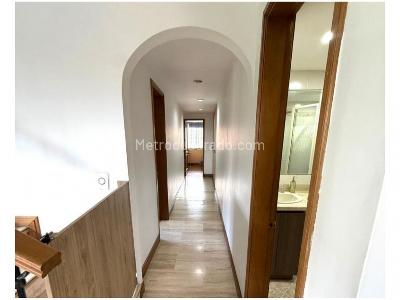 Apartamento de 4 alcobas en venta en El Campestre, Medellín, 158 m² · foto 8 de 20