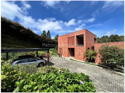 Casa de 4 alcobas en venta en Las Palmas, Medellín, 318 m² · foto 5 de 20