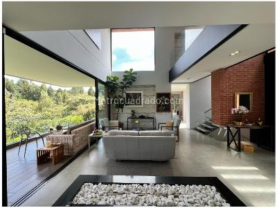 Casa de 4 alcobas en venta en Las Palmas, Medellín, 318 m² · foto 6 de 20