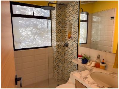 Casa de 4 alcobas en venta en Loma Del Escobero, Envigado, 350 m² · foto 16 de 20
