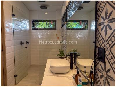 Casa de 4 alcobas en venta en Loma Del Escobero, Envigado, 350 m² · foto 19 de 20