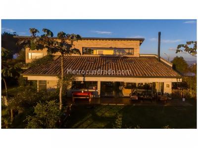 Casa de 4 alcobas en venta en Loma Del Escobero, Envigado, 350 m² · foto 20 de 20