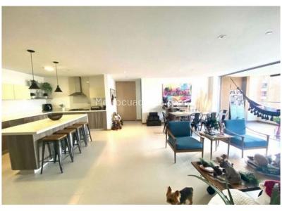 Apartamento de 4 alcobas en venta en El Esmeraldal, Medellín, 184 m² · foto 3 de 10