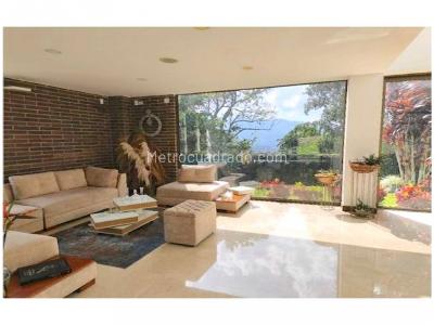 Casa de 4 alcobas en venta en El Vergel, Envigado, 430 m² · foto 2 de 20