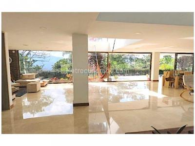 Casa de 4 alcobas en venta en El Vergel, Envigado, 430 m² · foto 3 de 20