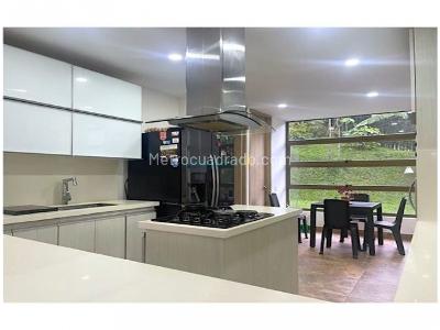 Casa de 4 alcobas en venta en El Vergel, Envigado, 430 m² · foto 8 de 20