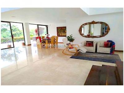 Casa de 4 alcobas en venta en El Vergel, Envigado, 430 m² · foto 15 de 20