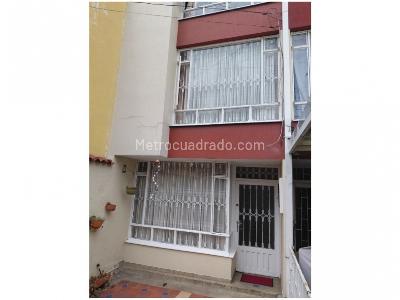 Casa de 4 alcobas en venta en La Campina, Bogotá, 125 m² · foto 3 de 20