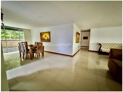 Apartamento de 3 alcobas en venta en Loma De Los Gonzalez, Medellín, 233 m² · foto 5 de 16