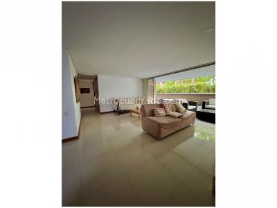 Apartamento de 3 alcobas en venta en Loma De Los Gonzalez, Medellín, 233 m² · foto 6 de 16