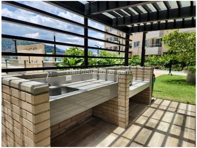 Apartamento de 3 alcobas en venta en Zona 1, Envigado, 75 m² · foto 18 de 18
