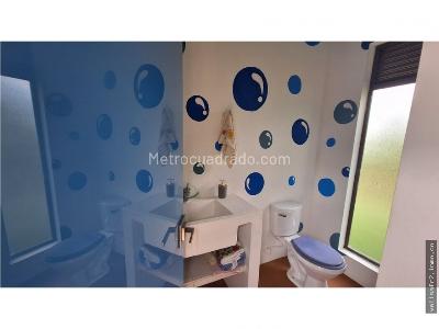 Casa de 5 alcobas en venta en La Mesa, Bogotá, 1400 m² · foto 4 de 20