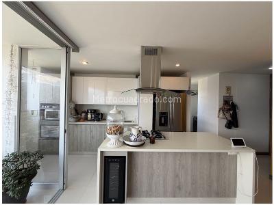 Apartamento en venta en Suramerica, Itagüí · foto 3 de 15