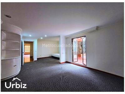 Apartamento de 3 alcobas en venta en Chico, Bogotá, 200 m² · foto 12 de 19