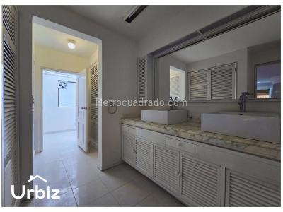 Apartamento de 3 alcobas en venta en Chico, Bogotá, 200 m² · foto 13 de 19