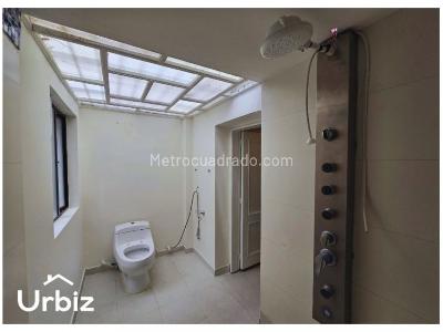 Apartamento de 3 alcobas en venta en Chico, Bogotá, 200 m² · foto 14 de 19