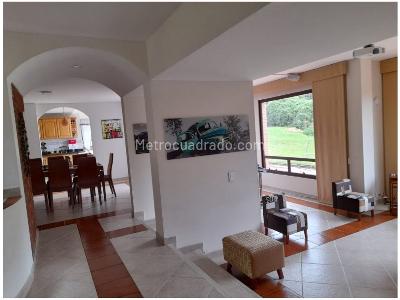 Casa de 5 alcobas en venta en Torca, Bogotá, 570 m² · foto 5 de 20