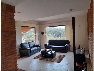 Casa de 5 alcobas en venta en Torca, Bogotá, 570 m² · foto 6 de 20