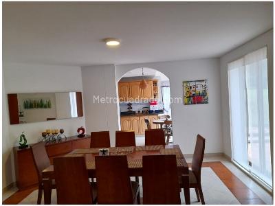 Casa de 5 alcobas en venta en Torca, Bogotá, 570 m² · foto 10 de 20
