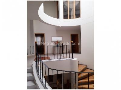 Casa de 5 alcobas en venta en Torca, Bogotá, 570 m² · foto 13 de 20