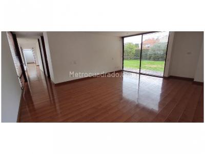 Casa de 3 alcobas en venta en San Sebastian, Bogotá, 500 m² · foto 11 de 20