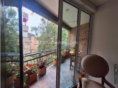 Apartamento de 3 alcobas en venta en Los Rosales, Bogotá, 135 m² · foto 6 de 20