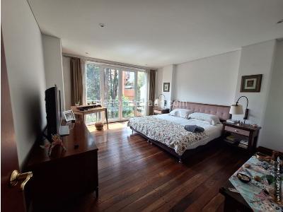 Apartamento de 3 alcobas en venta en Los Rosales, Bogotá, 135 m² · foto 9 de 20