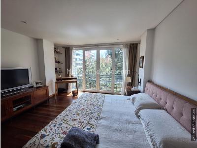 Apartamento de 3 alcobas en venta en Los Rosales, Bogotá, 135 m² · foto 10 de 20