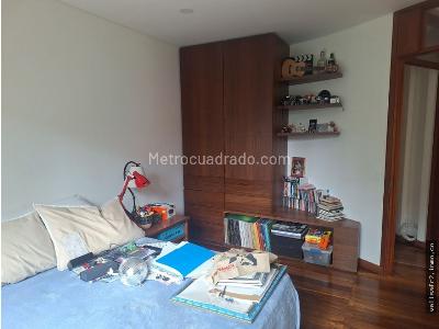 Apartamento de 3 alcobas en venta en Los Rosales, Bogotá, 135 m² · foto 12 de 20