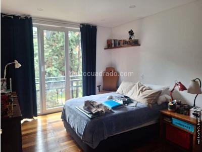 Apartamento de 3 alcobas en venta en Los Rosales, Bogotá, 135 m² · foto 14 de 20