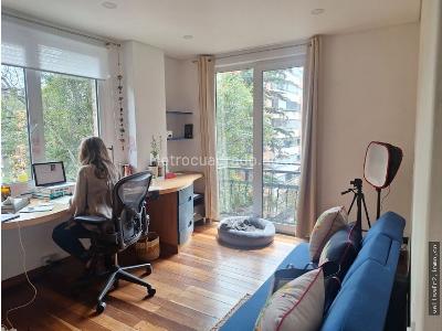 Apartamento de 3 alcobas en venta en Los Rosales, Bogotá, 135 m² · foto 16 de 20