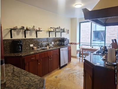Apartamento de 3 alcobas en venta en Los Rosales, Bogotá, 135 m² · foto 20 de 20