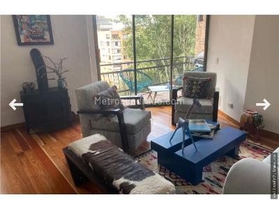 Apartamento de 3 alcobas en venta en Los Rosales, Bogotá, 138 m² · foto 3 de 13
