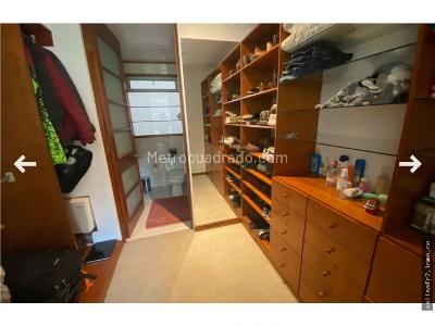 Apartamento de 3 alcobas en venta en Los Rosales, Bogotá, 138 m² · foto 8 de 13