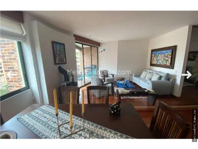 Apartamento de 3 alcobas en venta en Los Rosales, Bogotá, 138 m² · foto 9 de 13