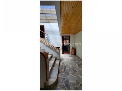 Casa de 4 alcobas en venta en Santa Bibiana Molinos, Bogotá, 268 m² · foto 18 de 20
