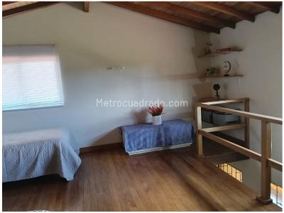 Casa de 3 alcobas en venta en Vereda Piedras Blancas, Medellín, 280 m² · foto 9 de 20