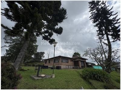 Casa de 4 alcobas en venta en Santa Elena, Medellín, 200 m² · foto 7 de 17