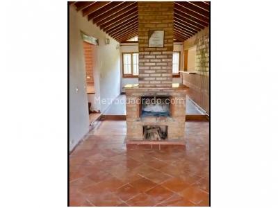 Casa de 4 alcobas en venta en Santa Elena, Medellín, 200 m² · foto 9 de 17