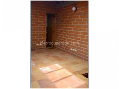 Casa de 4 alcobas en venta en Santa Elena, Medellín, 200 m² · foto 14 de 17