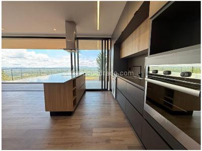 Casa de 4 alcobas en venta en Sajonia, Rionegro, 325 m² · foto 5 de 19